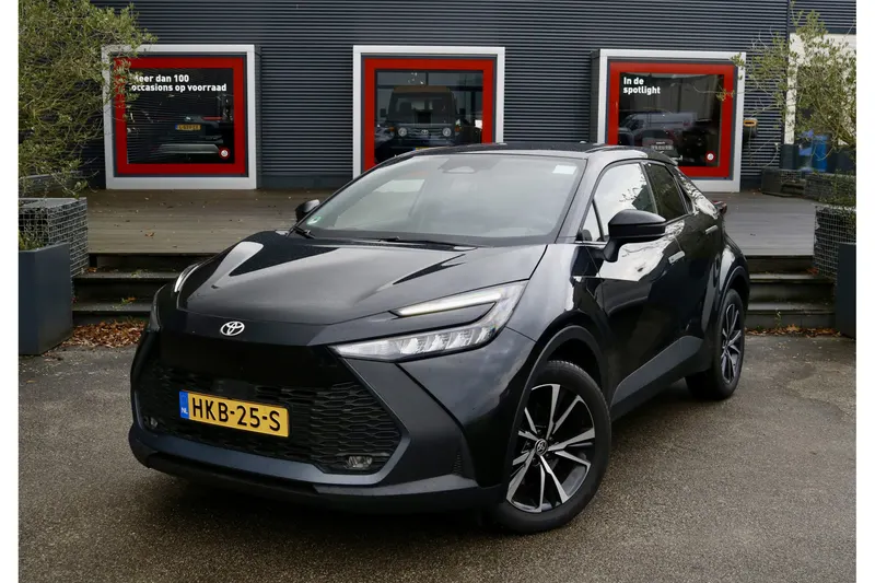 Toyota C-HR (2025)