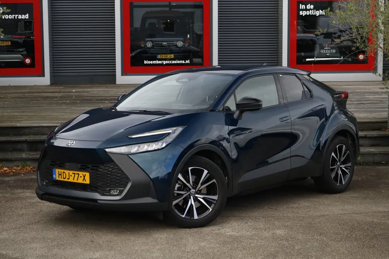 Toyota C-HR (2025)