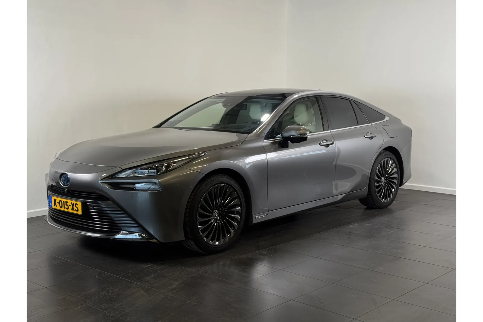 Toyota Mirai (2021) — foto 1