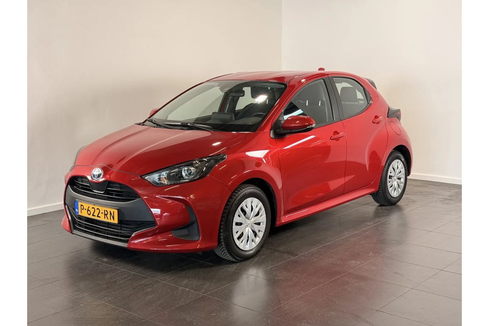 Toyota Yaris (2022) — foto 1