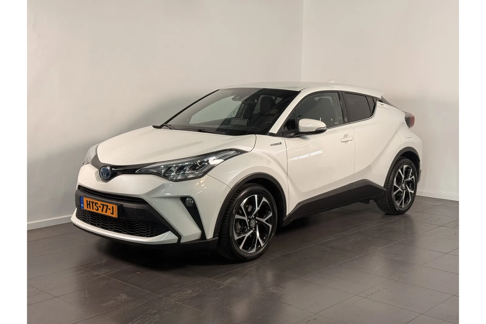Toyota C-HR (2021) — foto 1