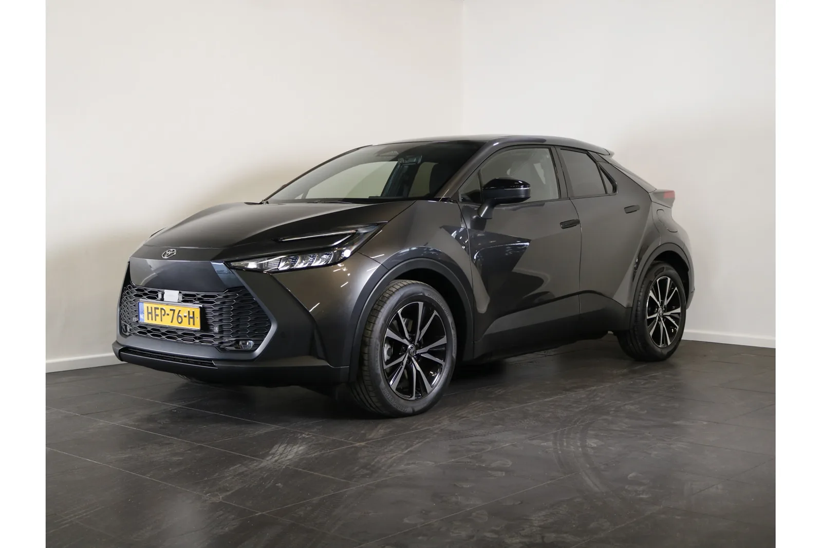 Toyota C-HR (2025) — foto 1