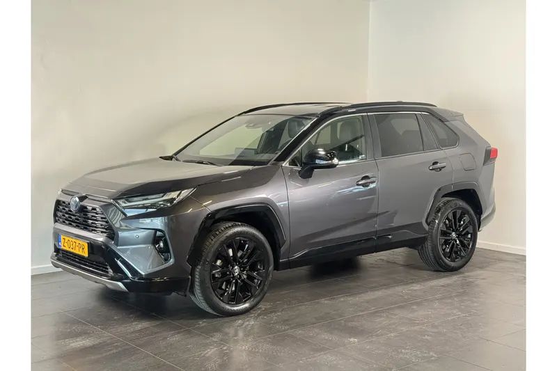 Toyota RAV4 (2024)
