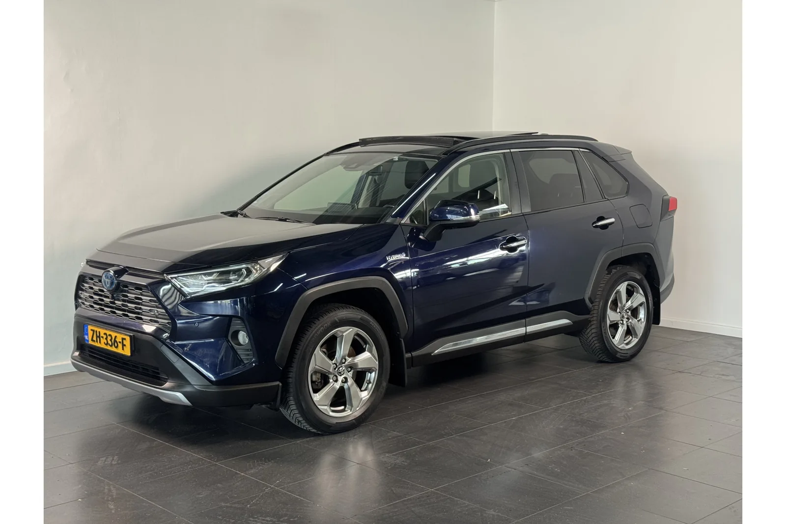 Toyota RAV4 (2019) — foto 1