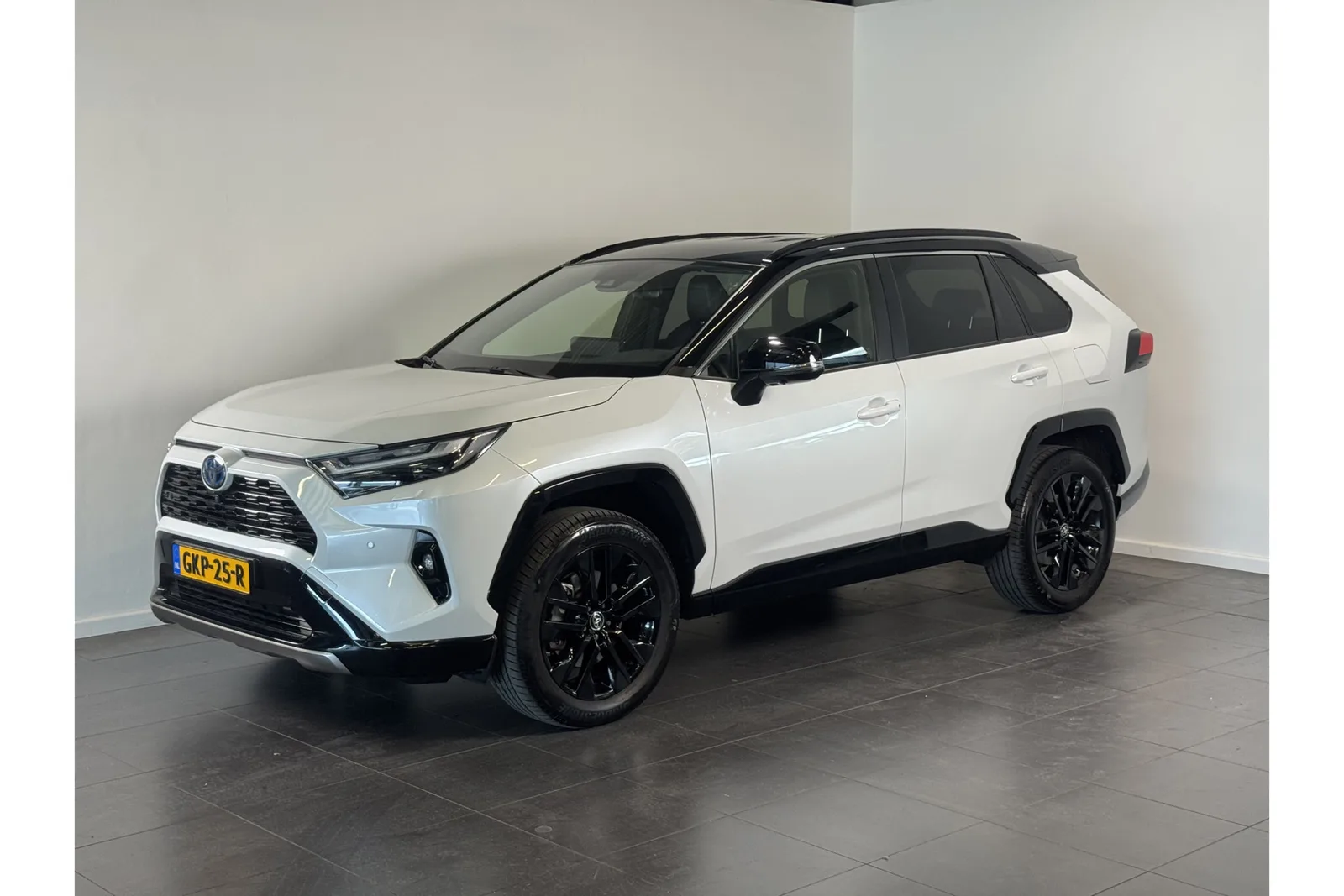Toyota RAV4 (2024) — foto 1