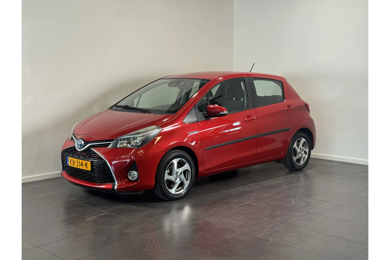 Toyota Yaris (2016) — foto 1