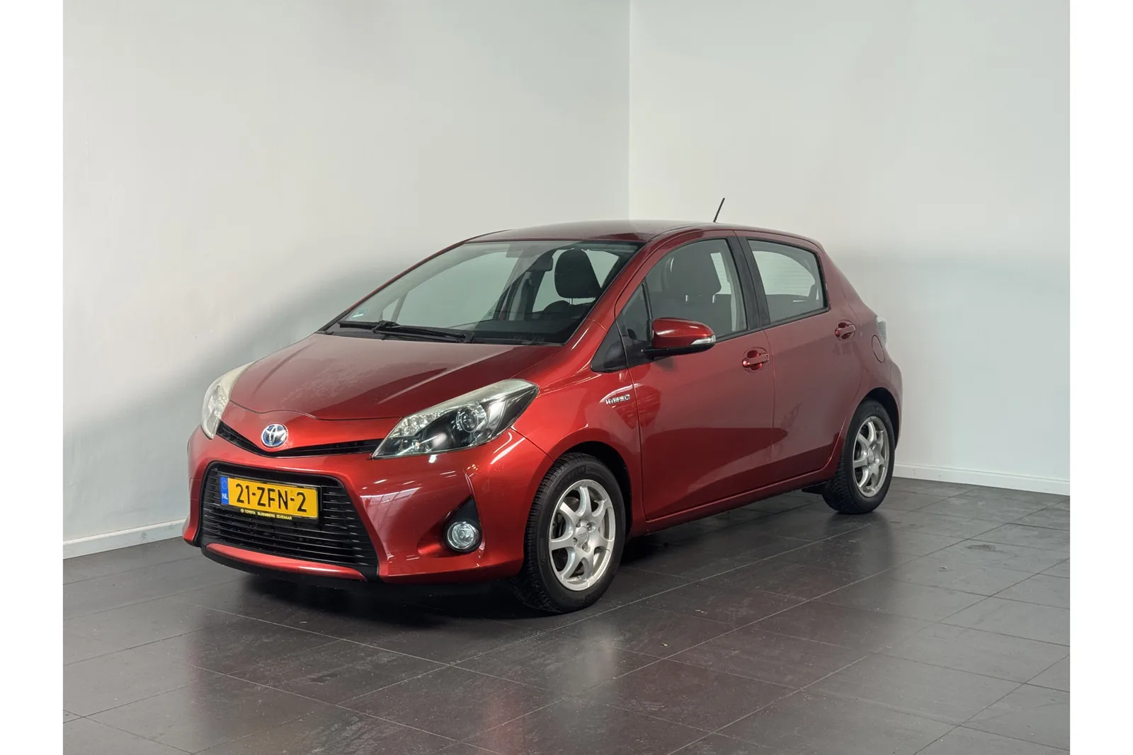 Toyota Yaris (2012) — foto 1