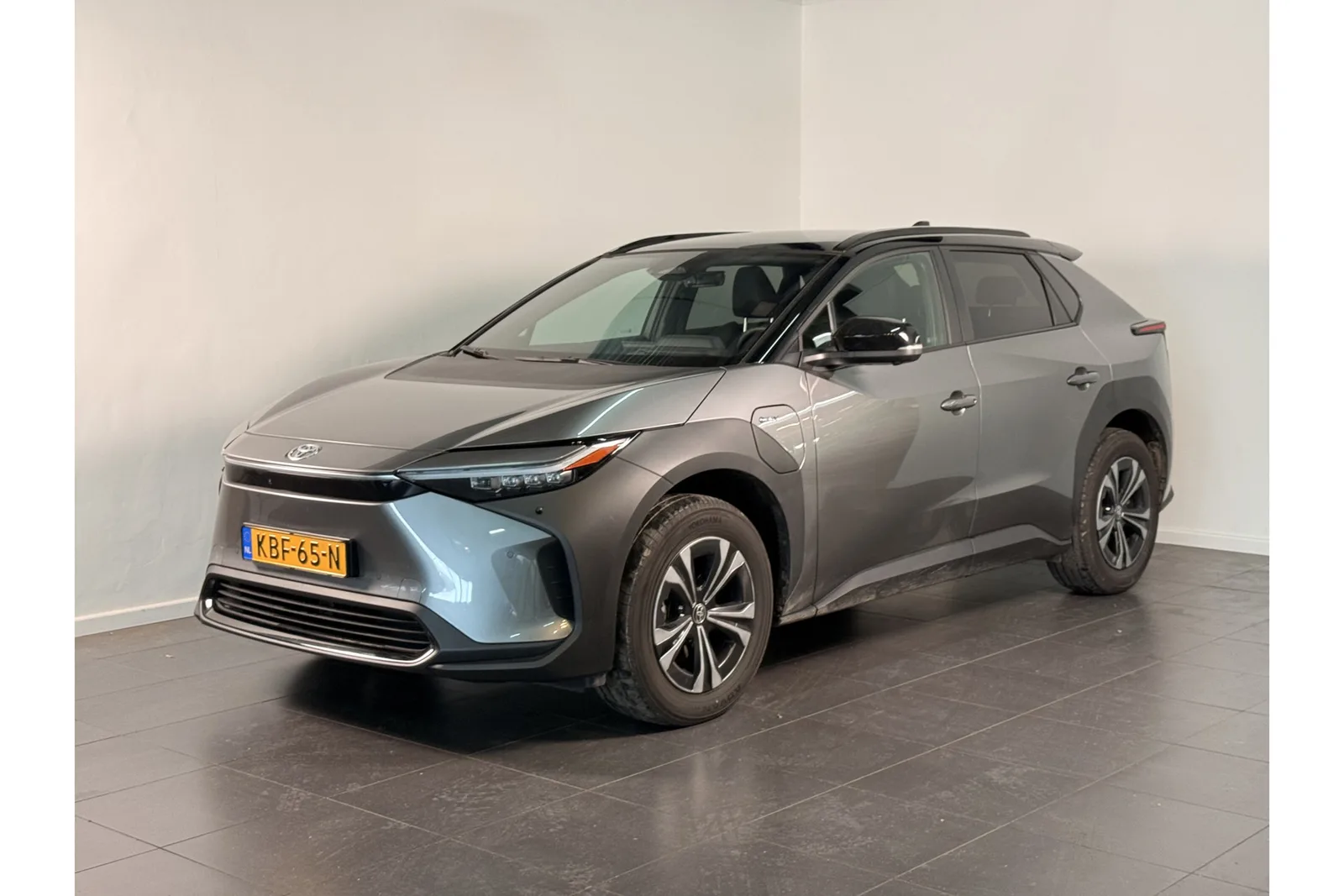 Toyota bZ4X (2026) — foto 1