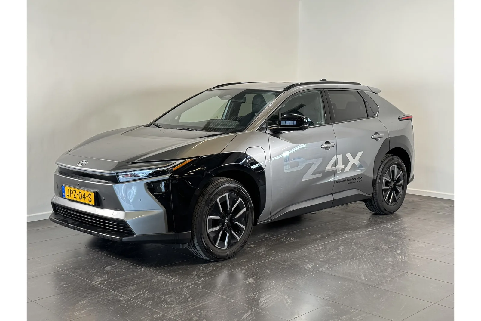 Toyota bZ4X (2026) — foto 1