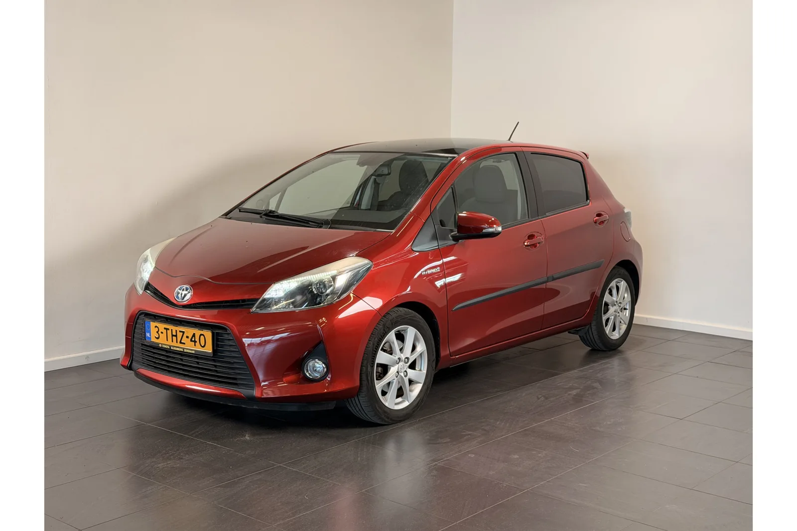 Toyota Yaris (2014) — foto 1