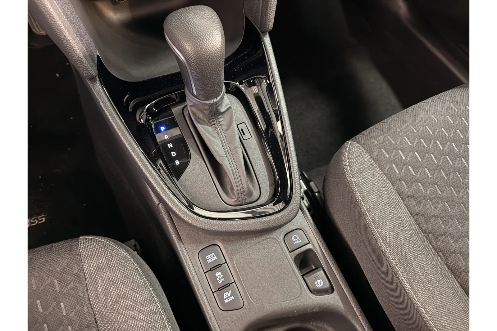 Toyota Yaris Cross (2026) — foto 1