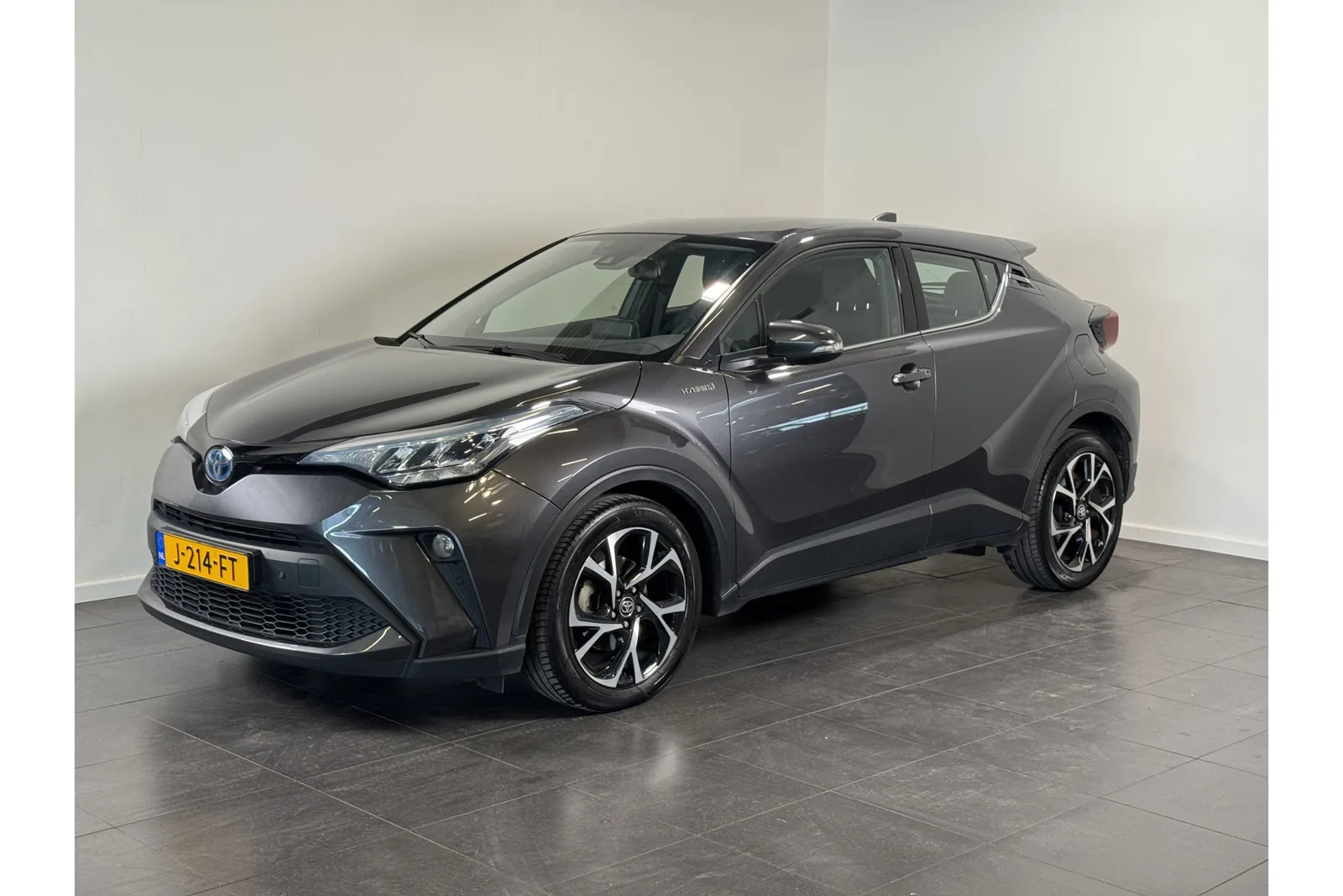 Toyota C-HR (2020) — foto 1