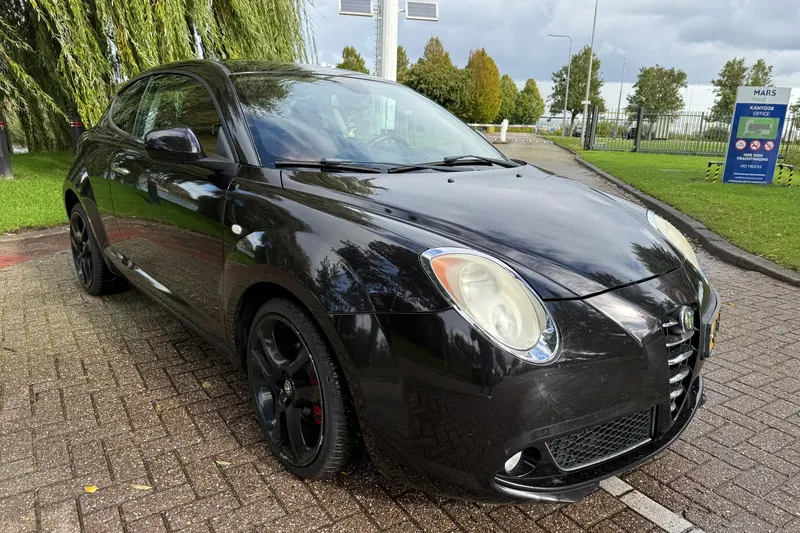 Alfa Romeo MiTo (2010)
