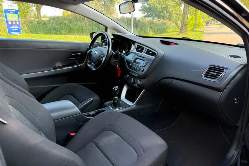 Kia Pro Cee'd (2014)