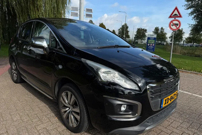 Peugeot 3008 (2016)