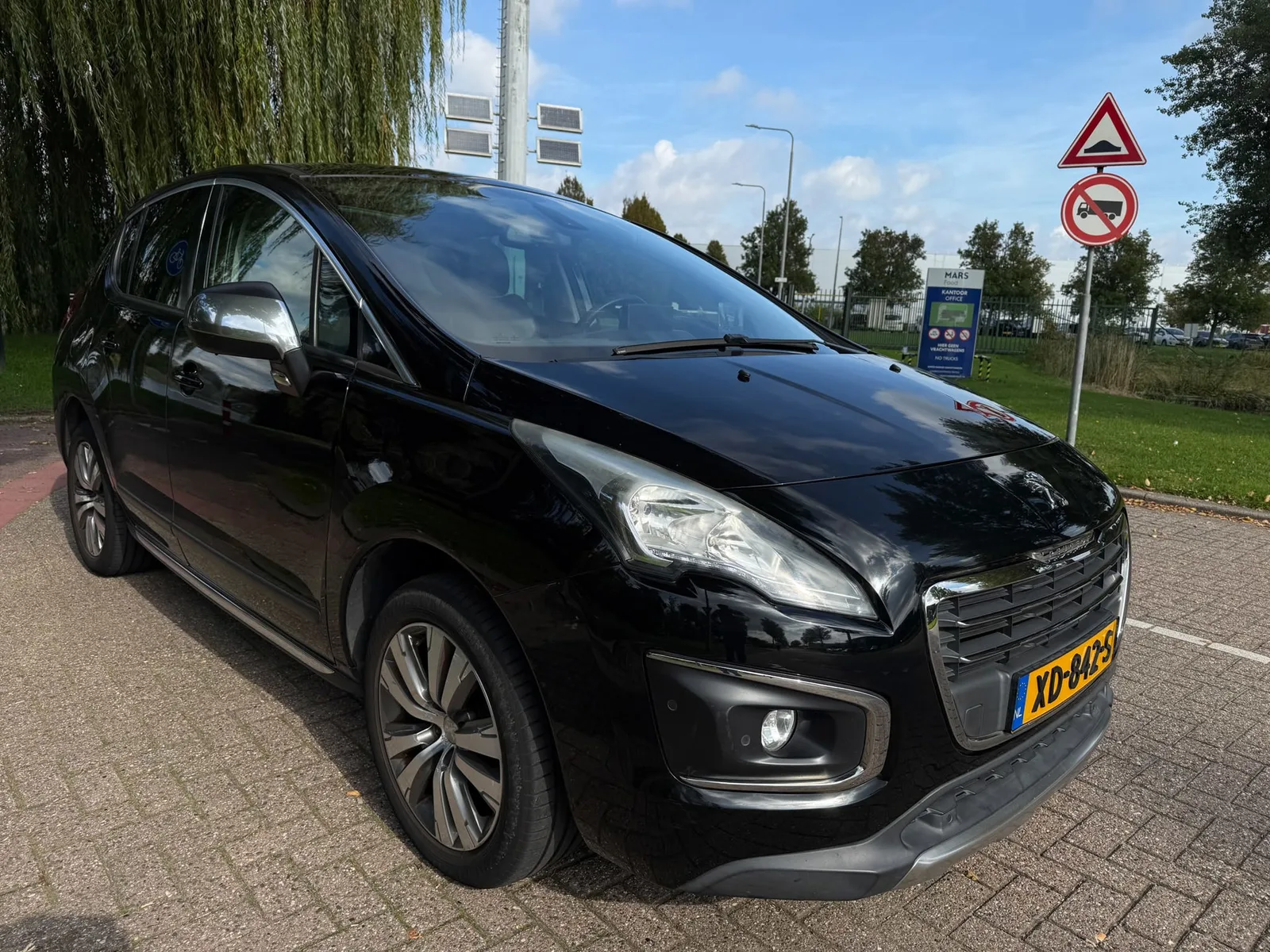 Peugeot 3008 (2016) — foto 1