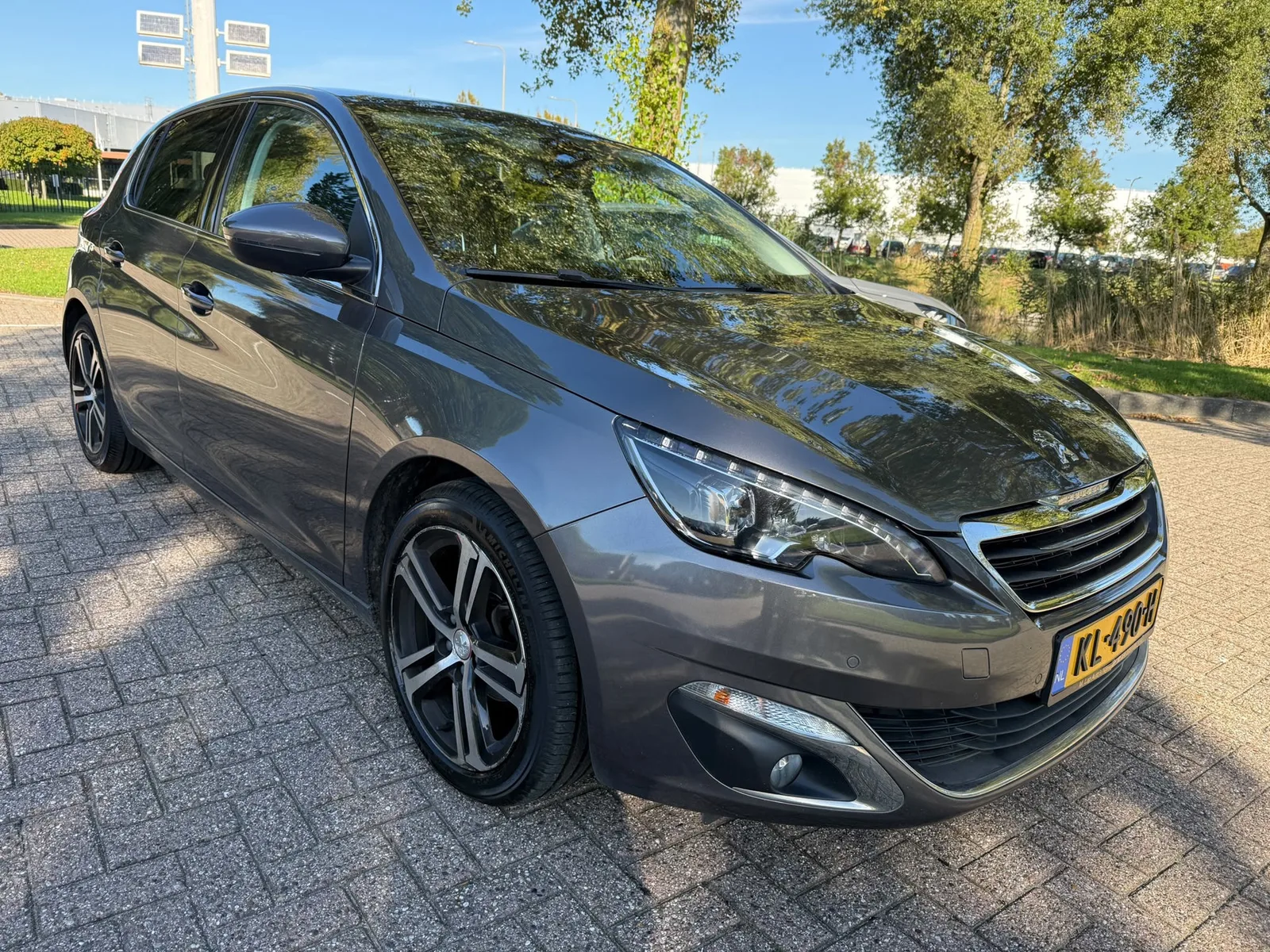 Peugeot 308 (2016) — foto 1