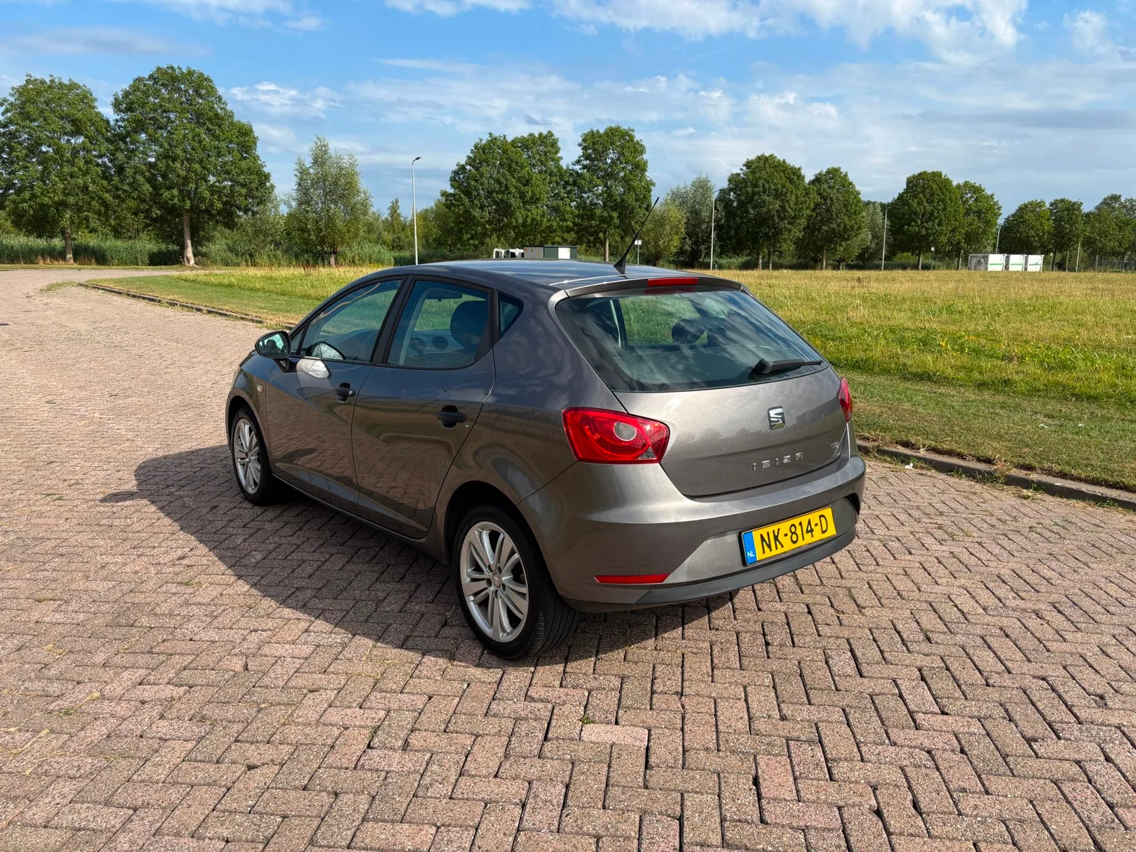 SEAT Ibiza (2015) — foto 1