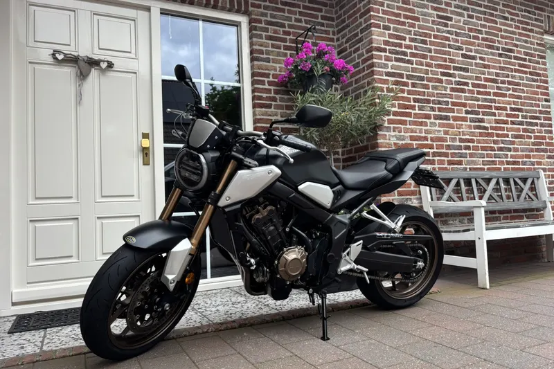 Honda CB650RA (2023)