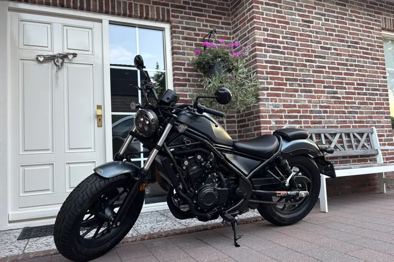 Honda CMX500A2 REBEL (2025)