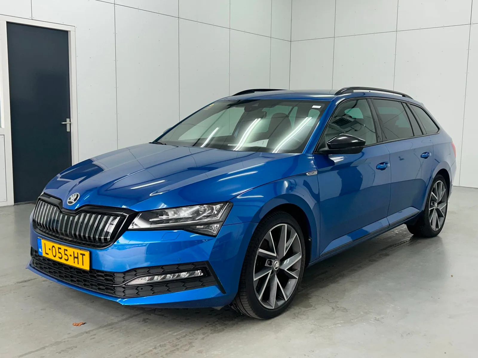 Škoda Superb (2021) — foto 1