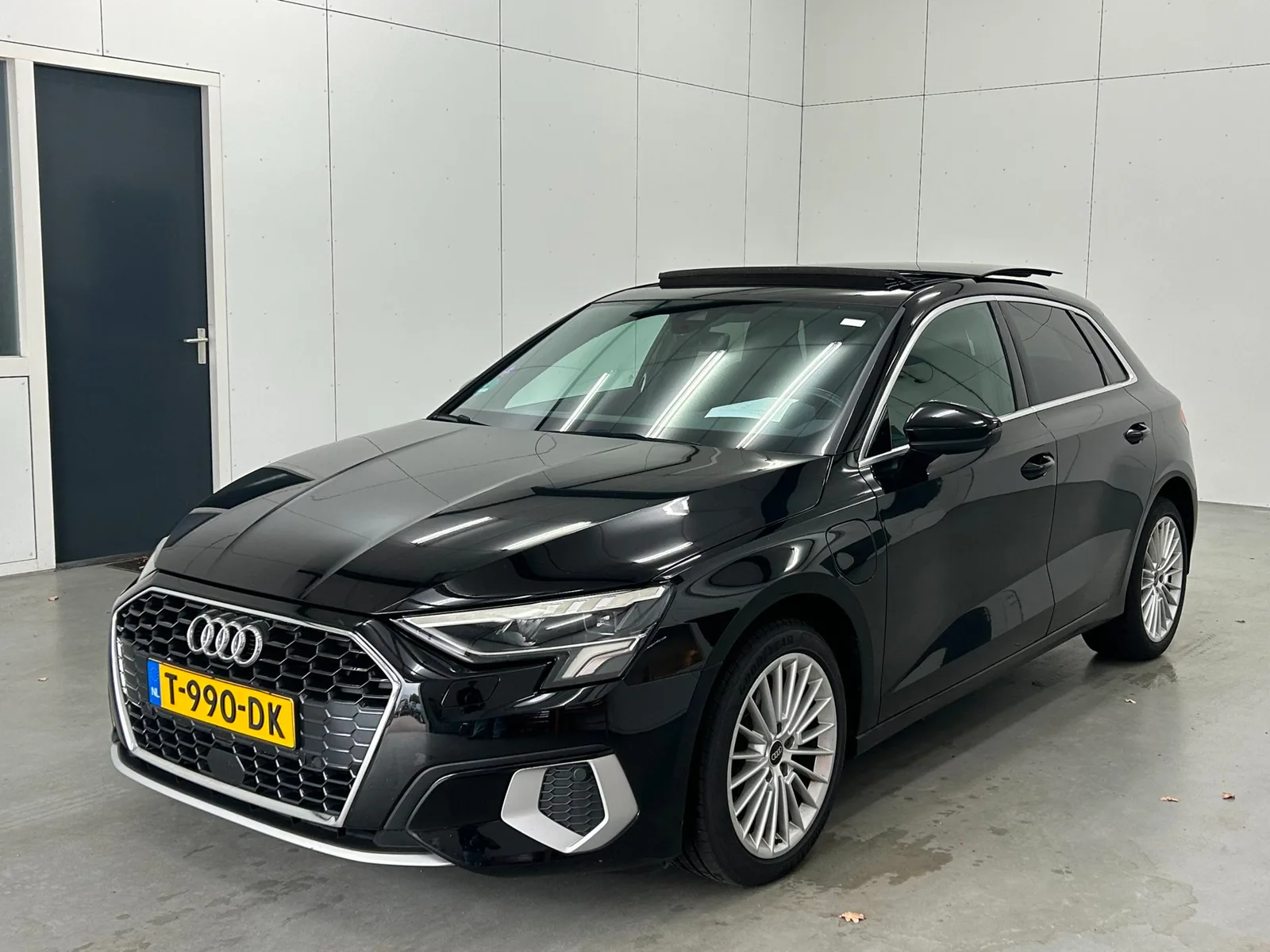 Audi A3 (2023) — foto 1