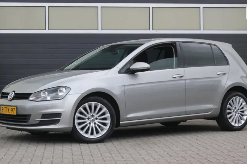 Volkswagen Golf (2014)