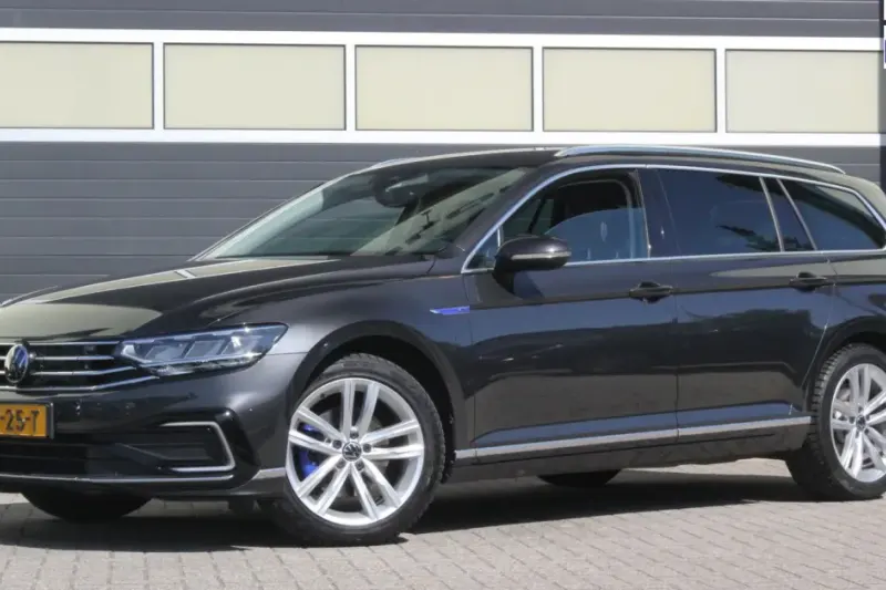 Volkswagen Passat (2022)