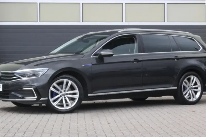 Volkswagen Passat (2022)