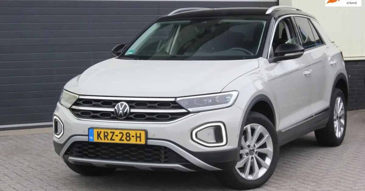 Volkswagen T-Roc (2023) — foto 1
