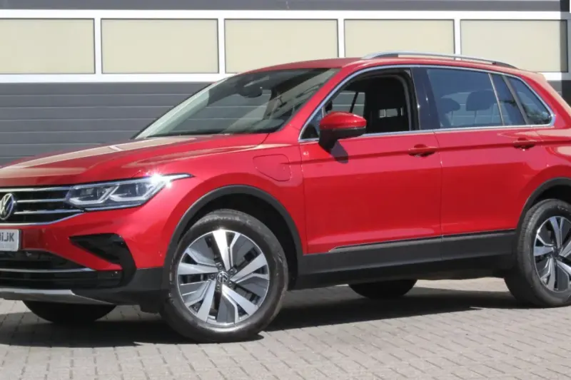 Volkswagen Tiguan (2021)