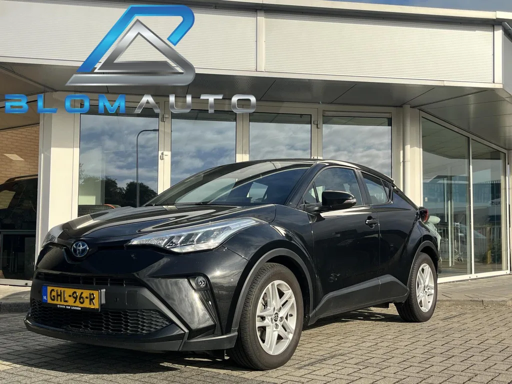 Toyota C-HR (2022) — foto 1