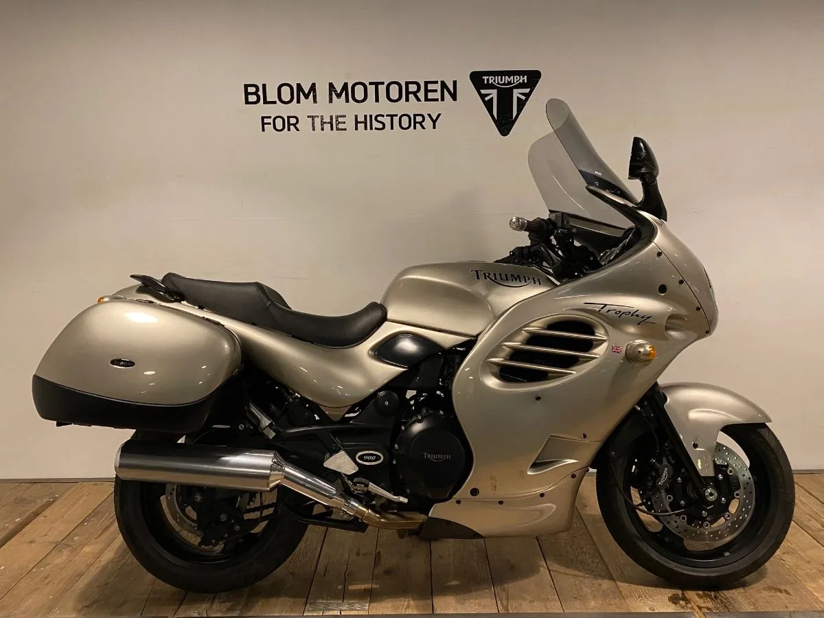 Triumph 1999 (1999) — foto 1