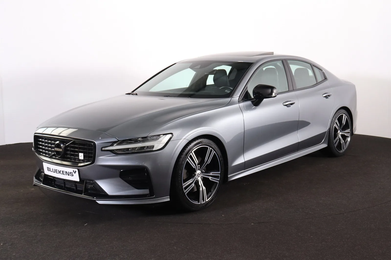 Volvo S60 (2019) — foto 1