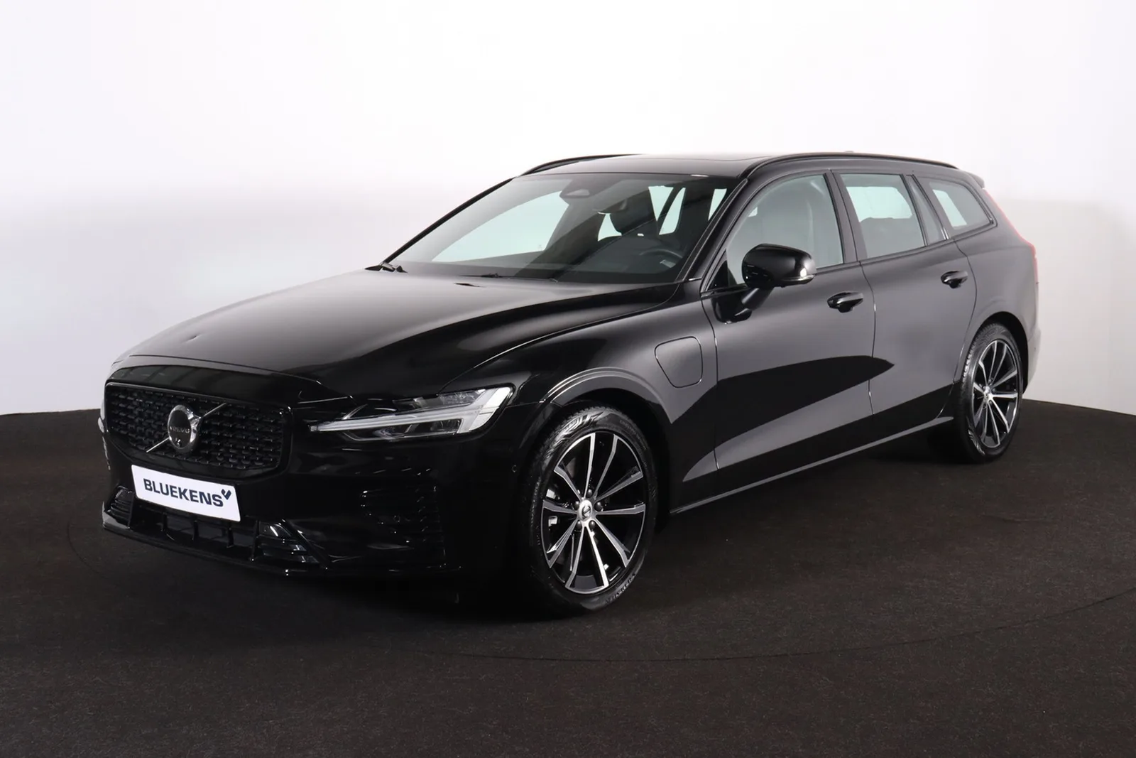 Volvo V60 (2024) — foto 1