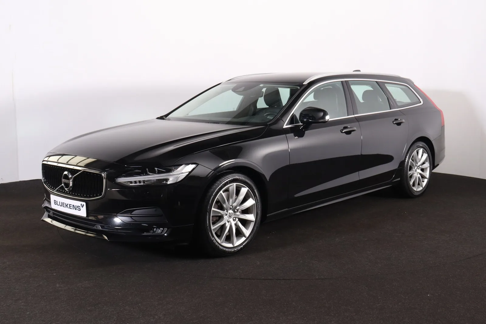 Volvo V90 (2019) — foto 1