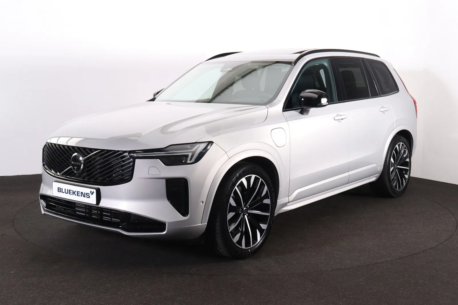 Volvo XC90 (2025) — foto 1