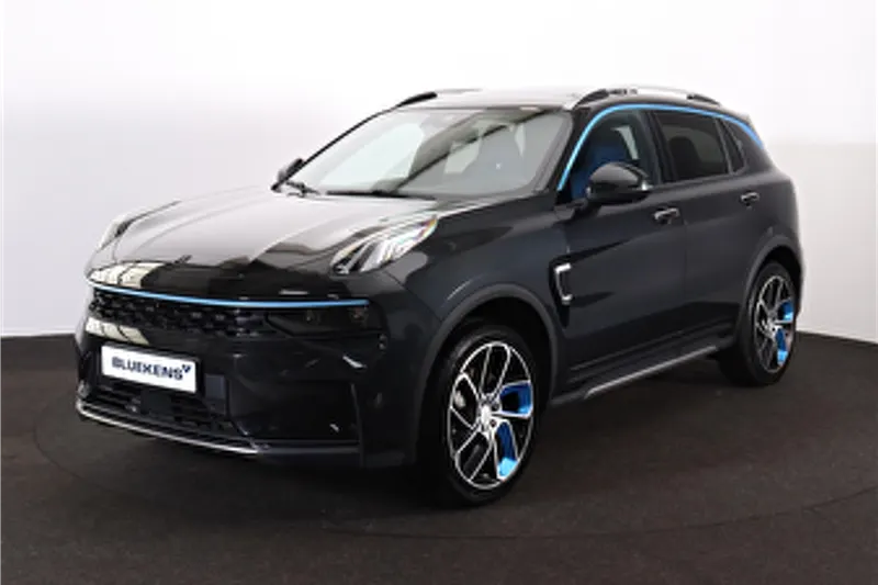 Lynk & Co 01 (2024)