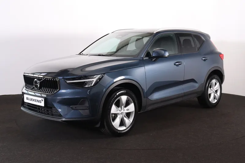 Volvo XC40 (2025)