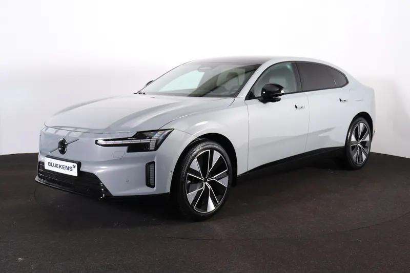 Volvo ES90 (2026)