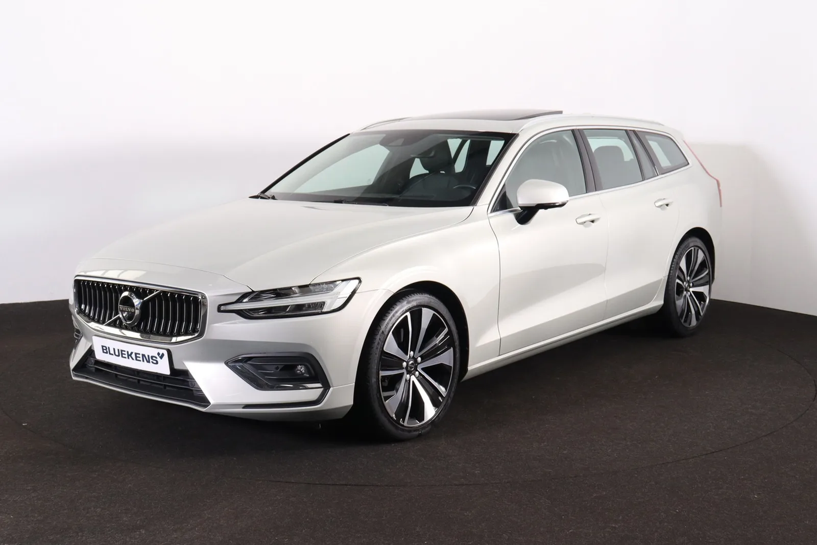 Volvo V60 (2020) — foto 1