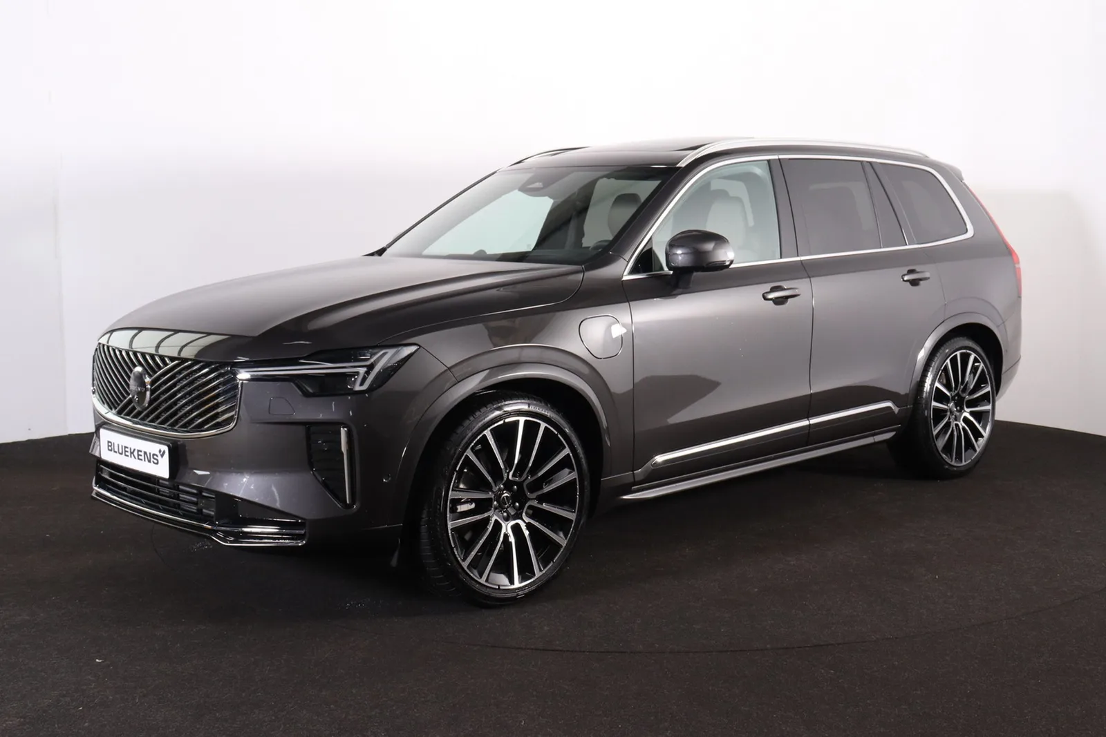 Volvo XC90 (2026) — foto 1