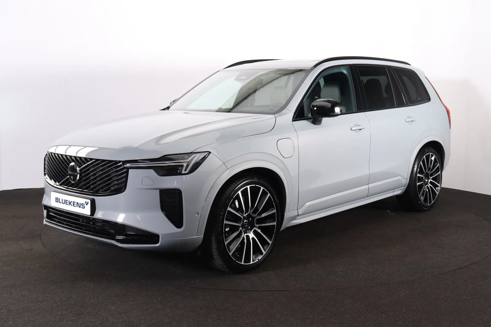 Volvo XC90 (2026) — foto 1