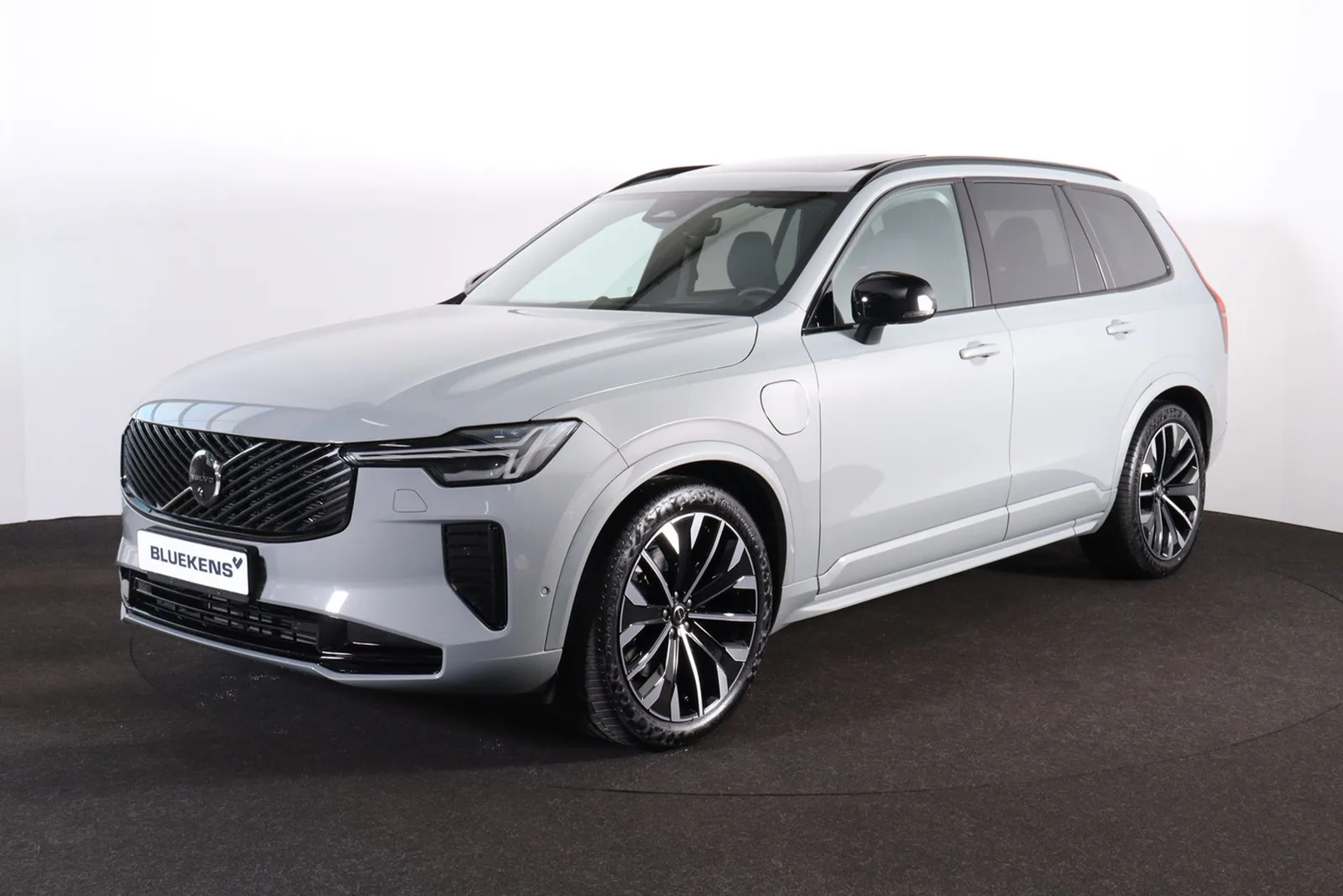 Volvo XC90 (2025) — foto 1