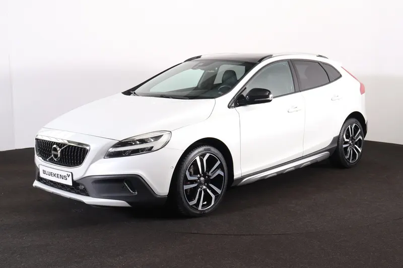 Volvo V40 Cross Country (2019)