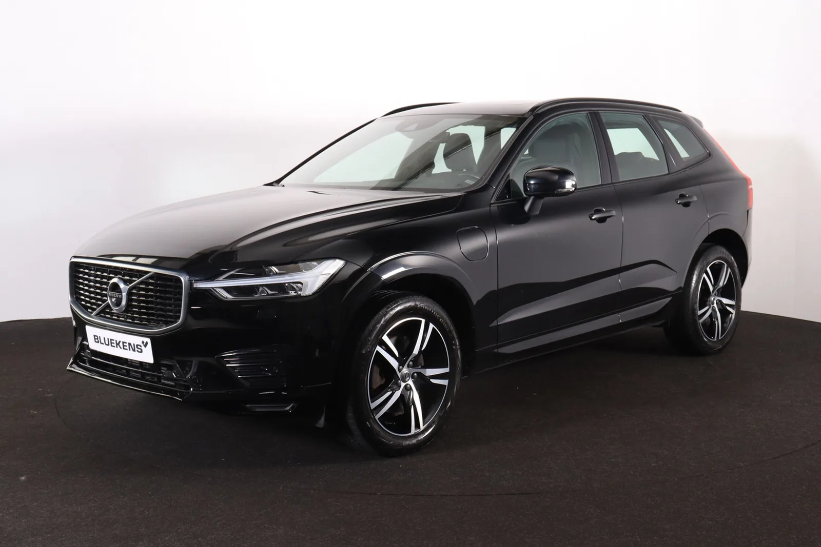 Volvo XC60 (2020) — foto 1