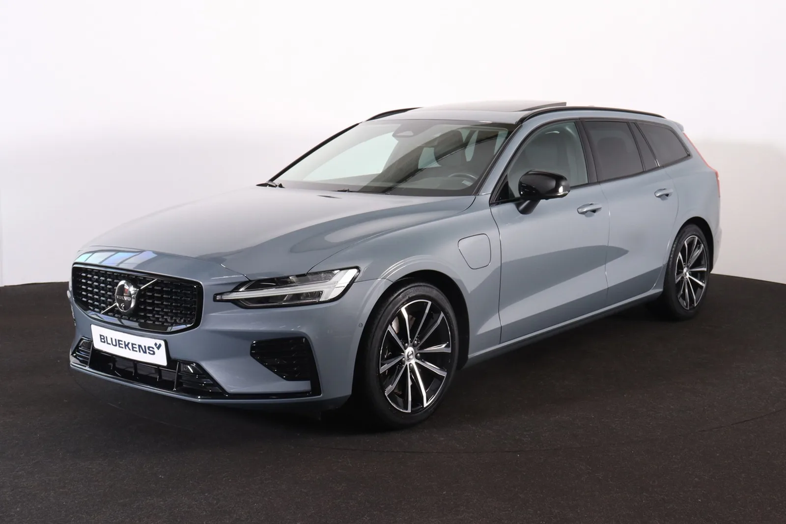 Volvo V60 (2024) — foto 1