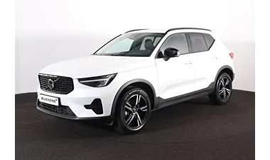 Volvo XC40 (2025) — foto 1