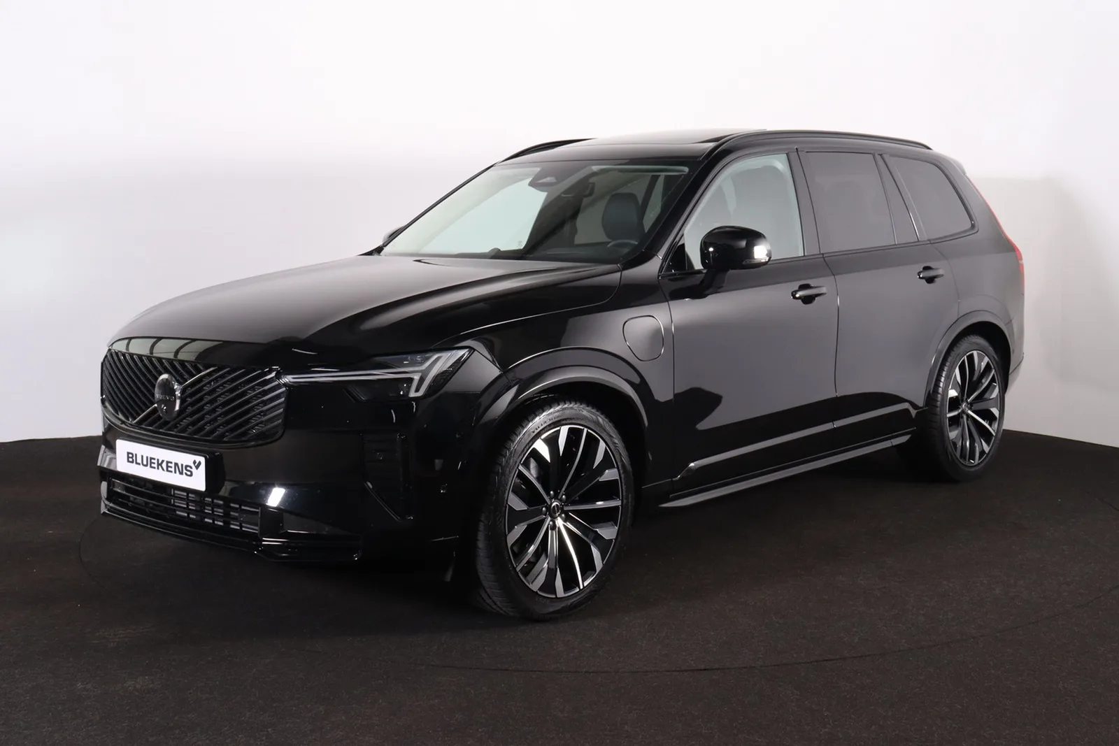 Volvo XC90 (2026) — foto 1