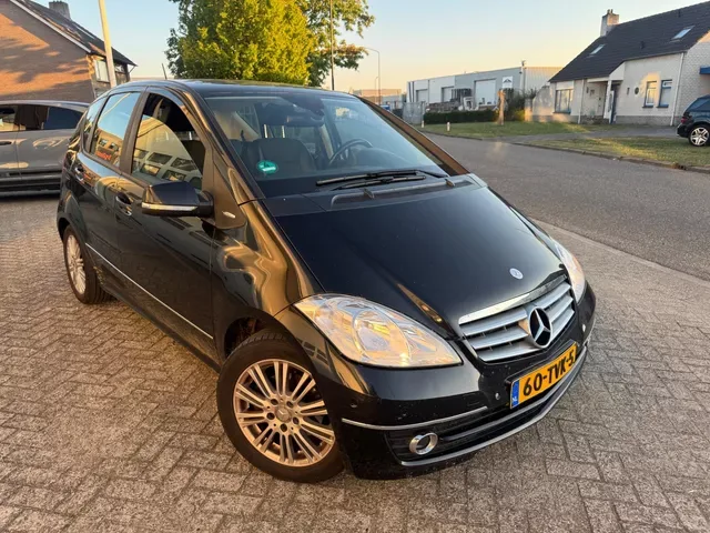 Mercedes-Benz A-Klasse (2011) — foto 1